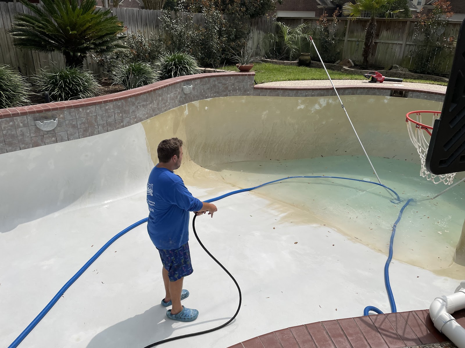 Pool Maintenance Pros in Montgomery